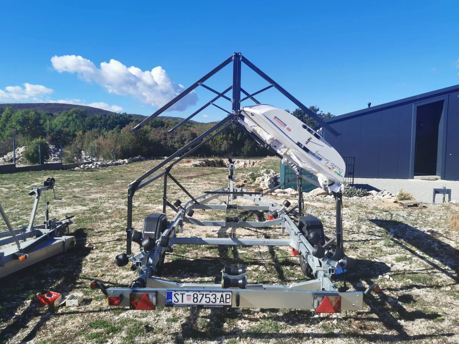 Metall-Racksystem für ILCA / Laser Segelboot-Transport